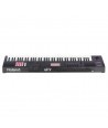 Teclado Workstation e interfaz de Audio/Midi Roland FA-07